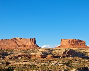 Monitor-and-Merrimac-near-Canyonlands-NP-_1_