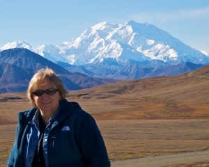 Sue-at-Stony-Hill-Overlook-with-Denali-in-the-background