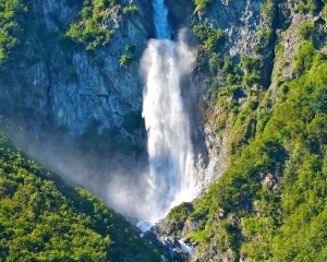 Waterfall-from-Anderson-Glacier_001